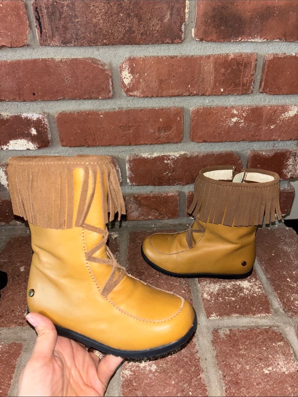Momogrow Leather Moccasin Fringe Lace-Up Kids Boots Girl’s Size 10